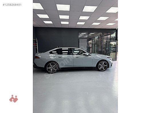 BMW 520i MSport 2024 للإيجار - 8000 كم فقط